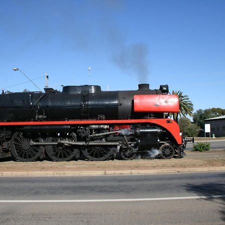Mount Wycheproof Motor Inn Экстерьер фото